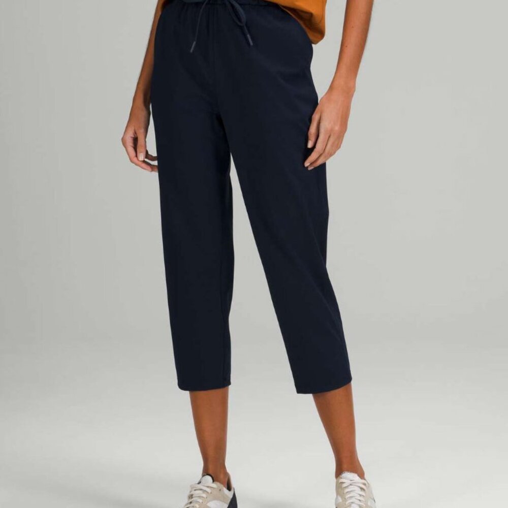 Lululemon Stretch High Rise Cropped Pants - Black